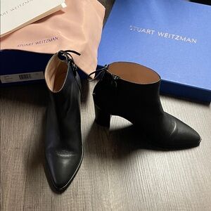 Stuart Weitzman Gardiner Black Leather Ankle Booties